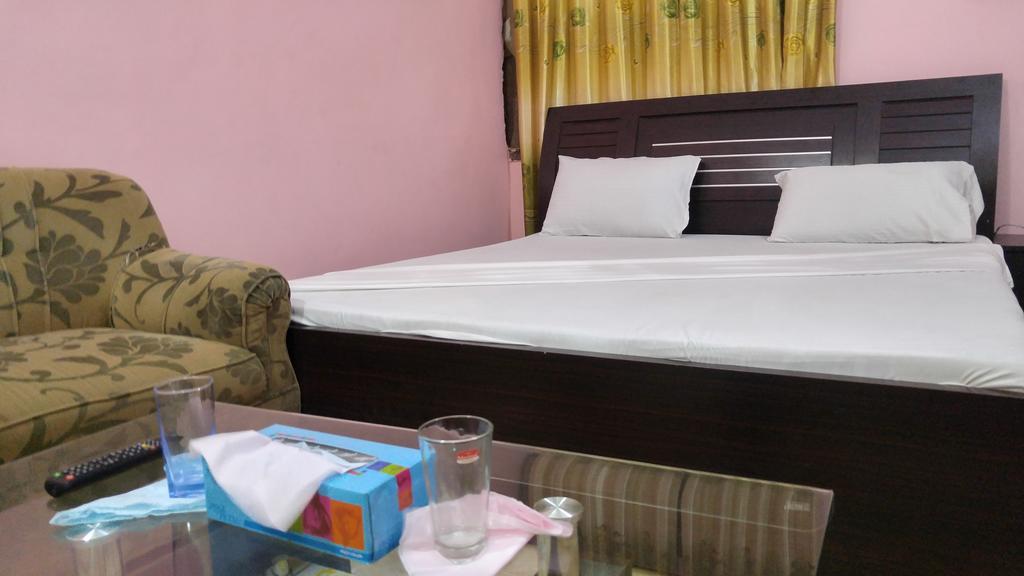 Karachi Motel Eksteriør bilde
